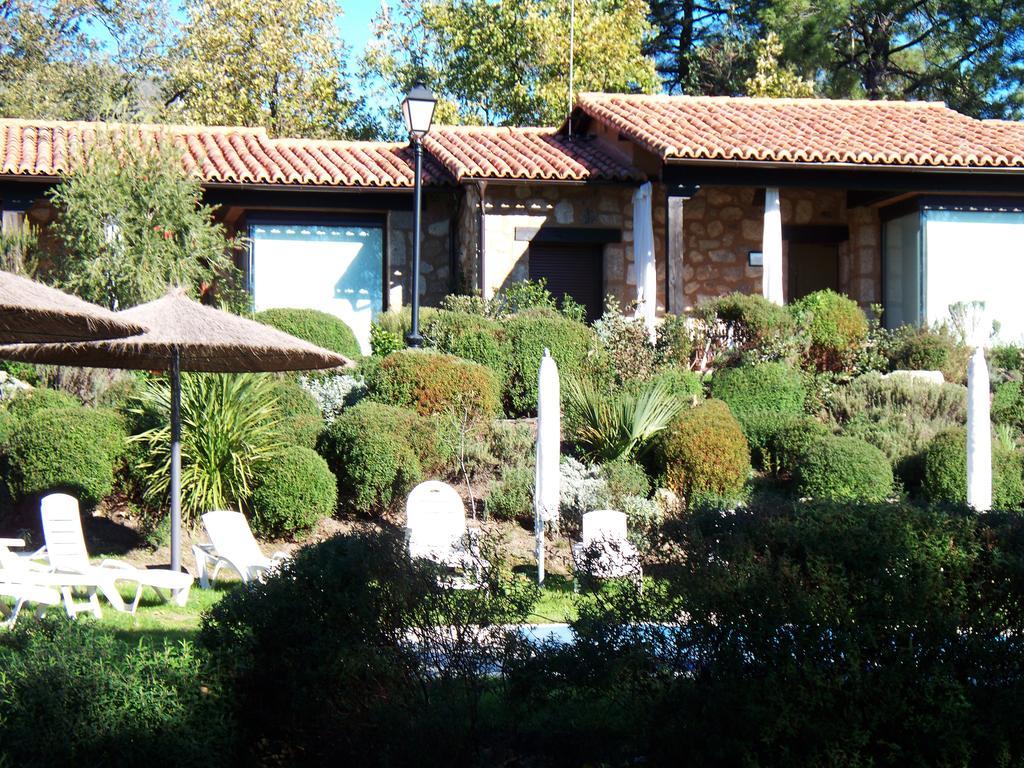 Apartamentos El Roble Valverde de la Vera 外观 照片