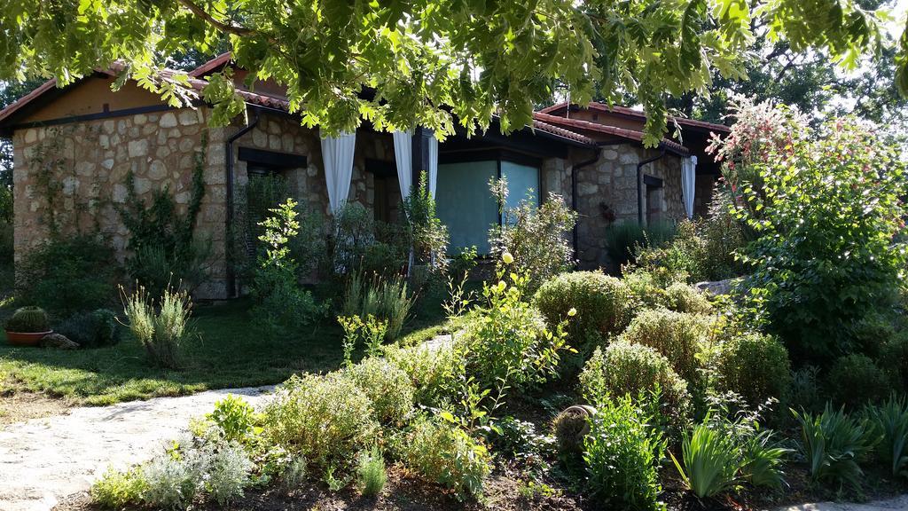 Apartamentos El Roble Valverde de la Vera 外观 照片