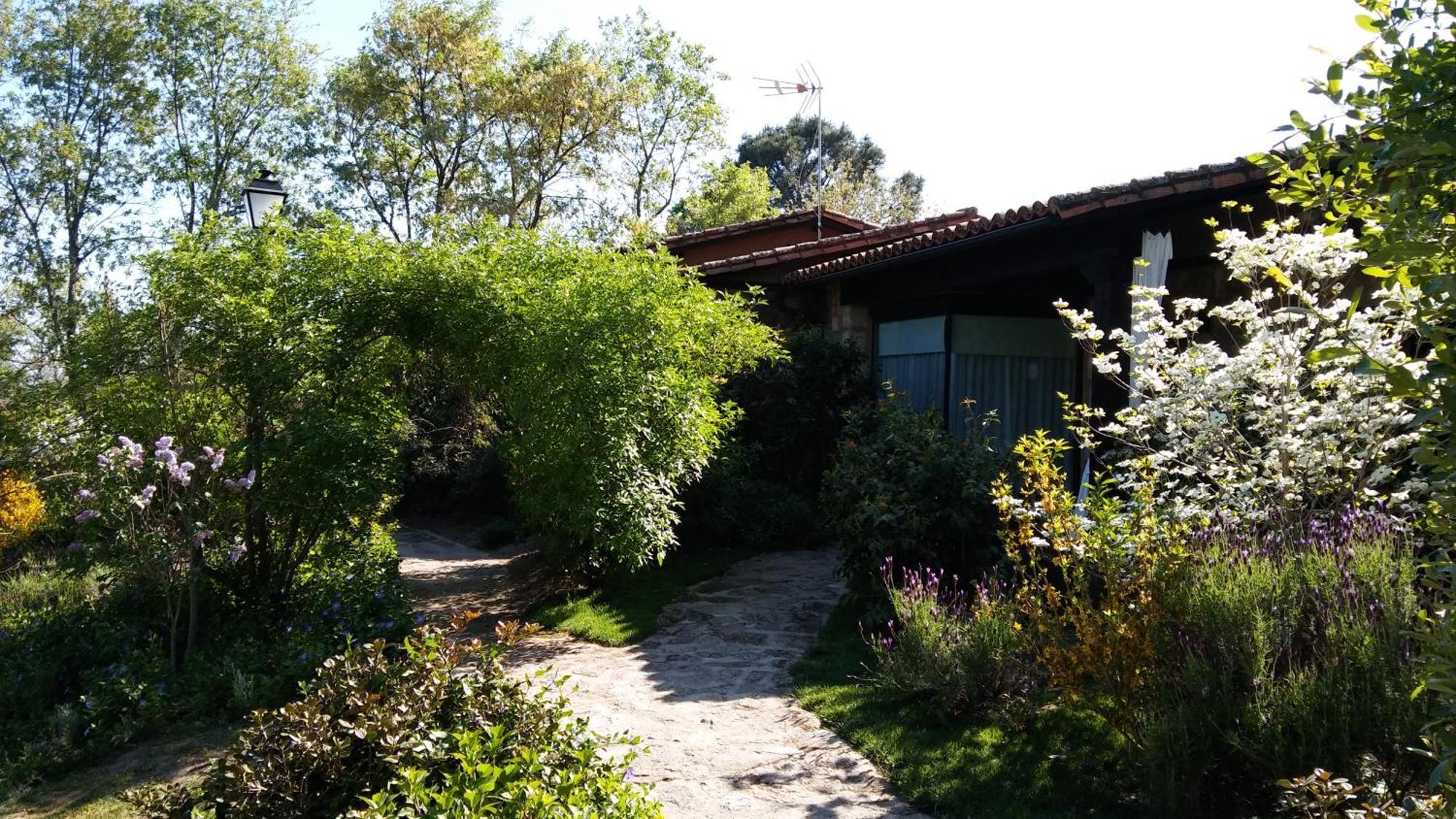 Apartamentos El Roble Valverde de la Vera 外观 照片