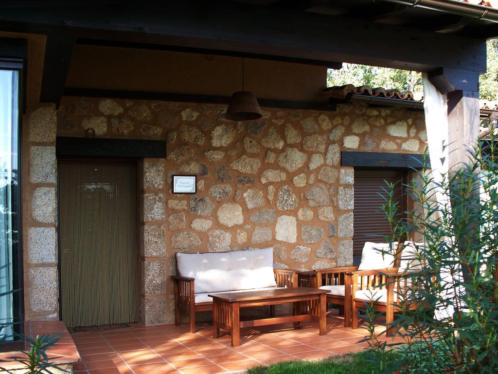 Apartamentos El Roble Valverde de la Vera 外观 照片