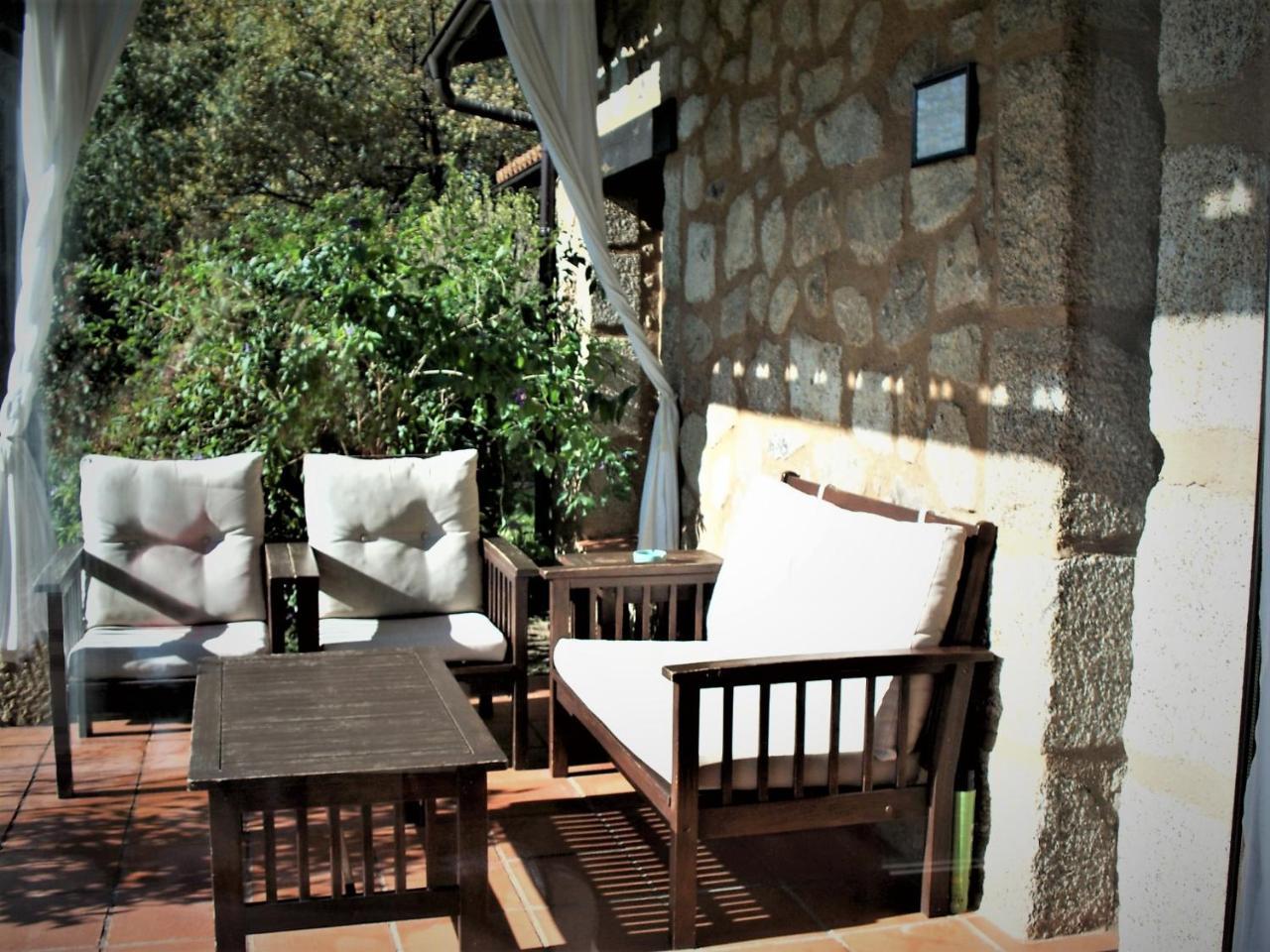 Apartamentos El Roble Valverde de la Vera 外观 照片