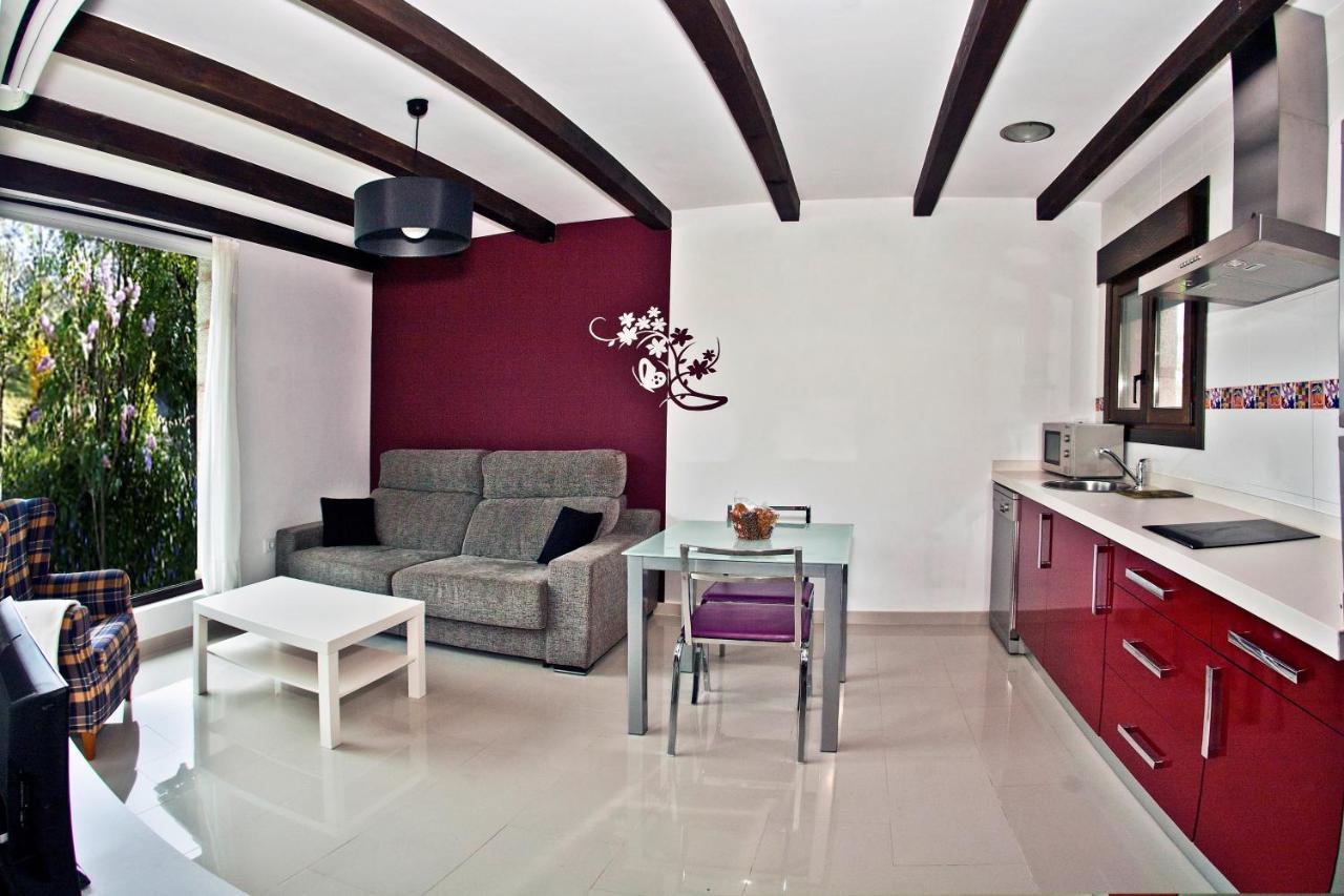 Apartamentos El Roble Valverde de la Vera 外观 照片