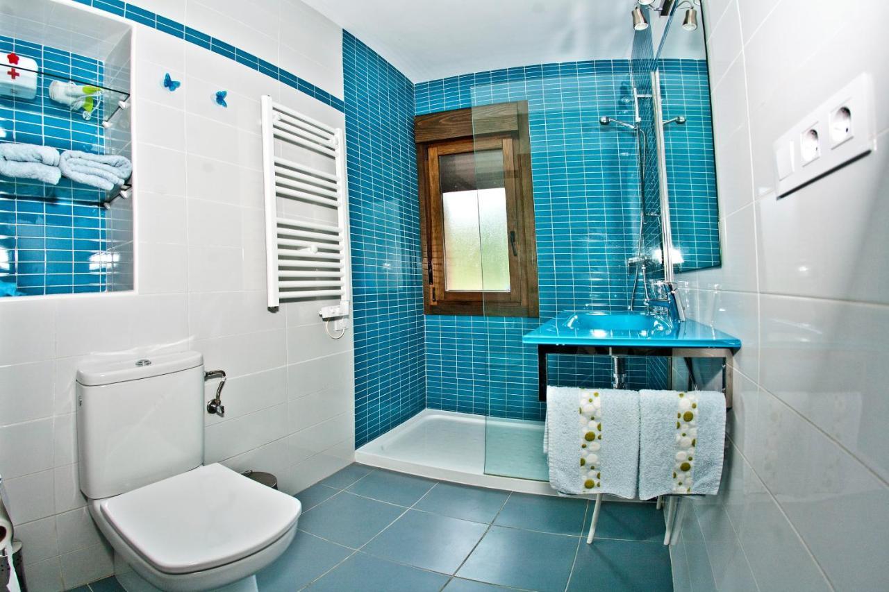 Apartamentos El Roble Valverde de la Vera 外观 照片