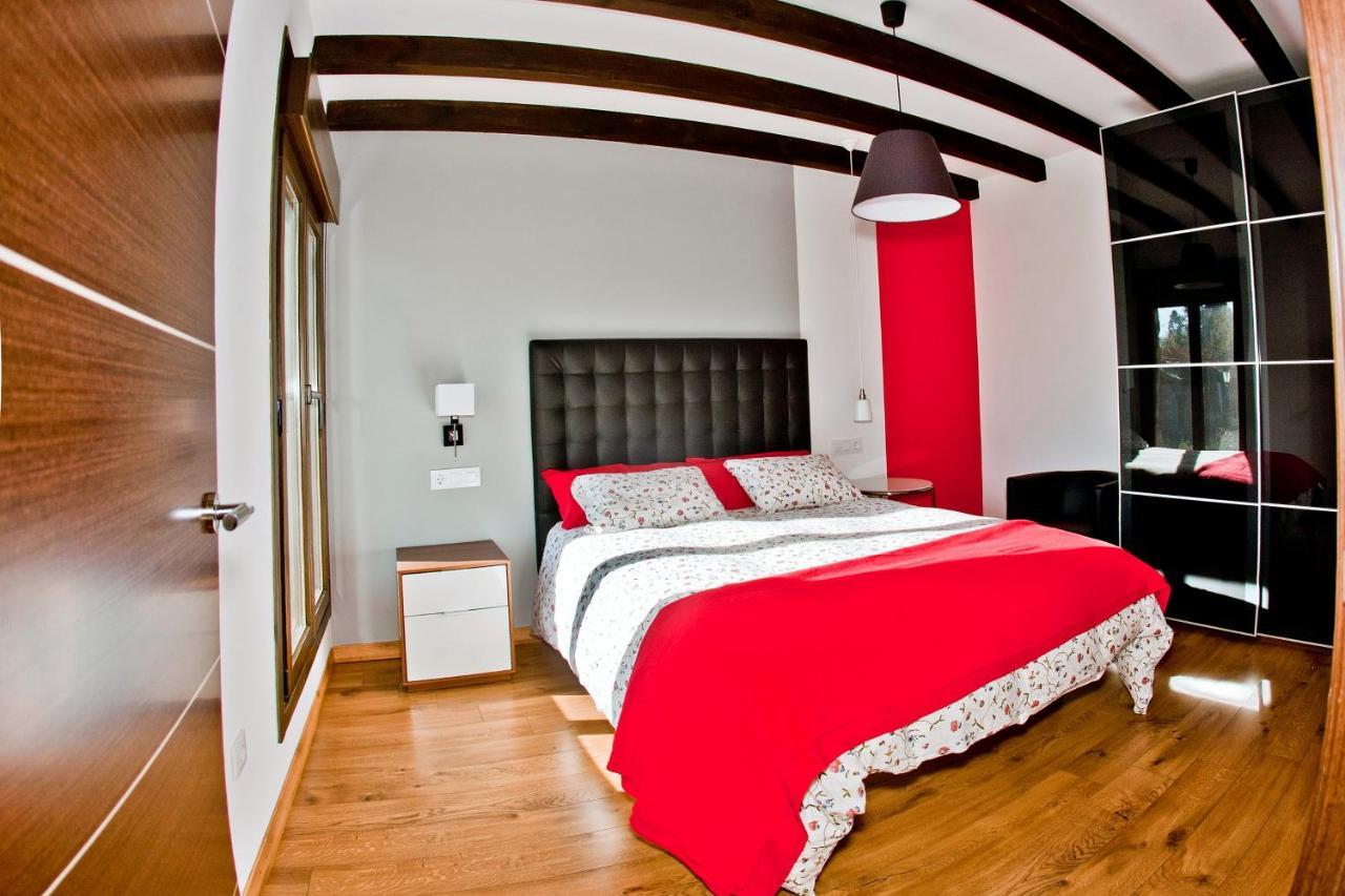 Apartamentos El Roble Valverde de la Vera 外观 照片