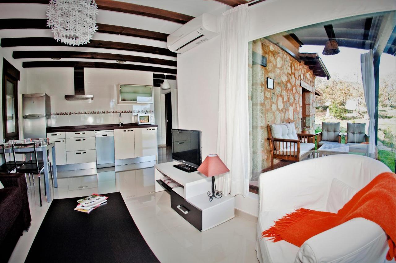 Apartamentos El Roble Valverde de la Vera 外观 照片