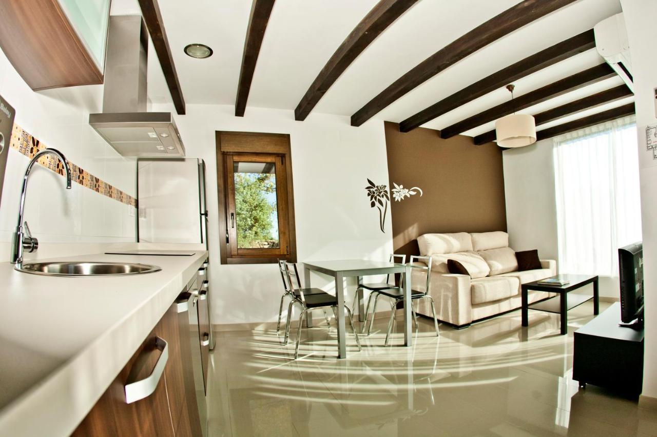 Apartamentos El Roble Valverde de la Vera 外观 照片