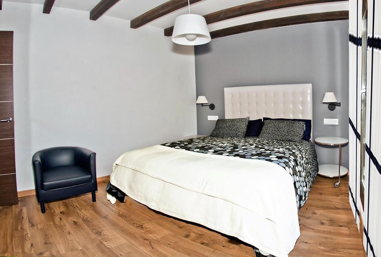 Apartamentos El Roble Valverde de la Vera 外观 照片
